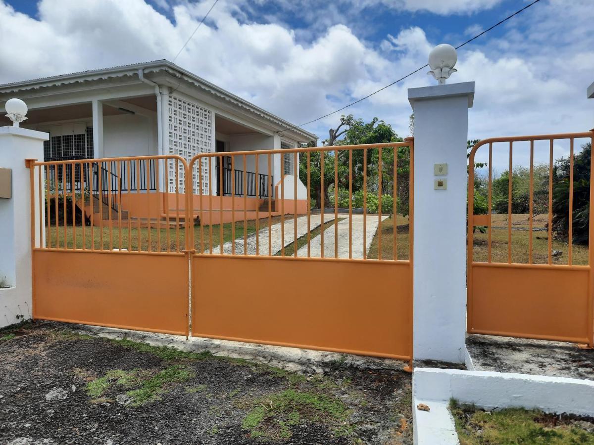 Kaz A Faup Villa Grand-Bourg  Buitenkant foto